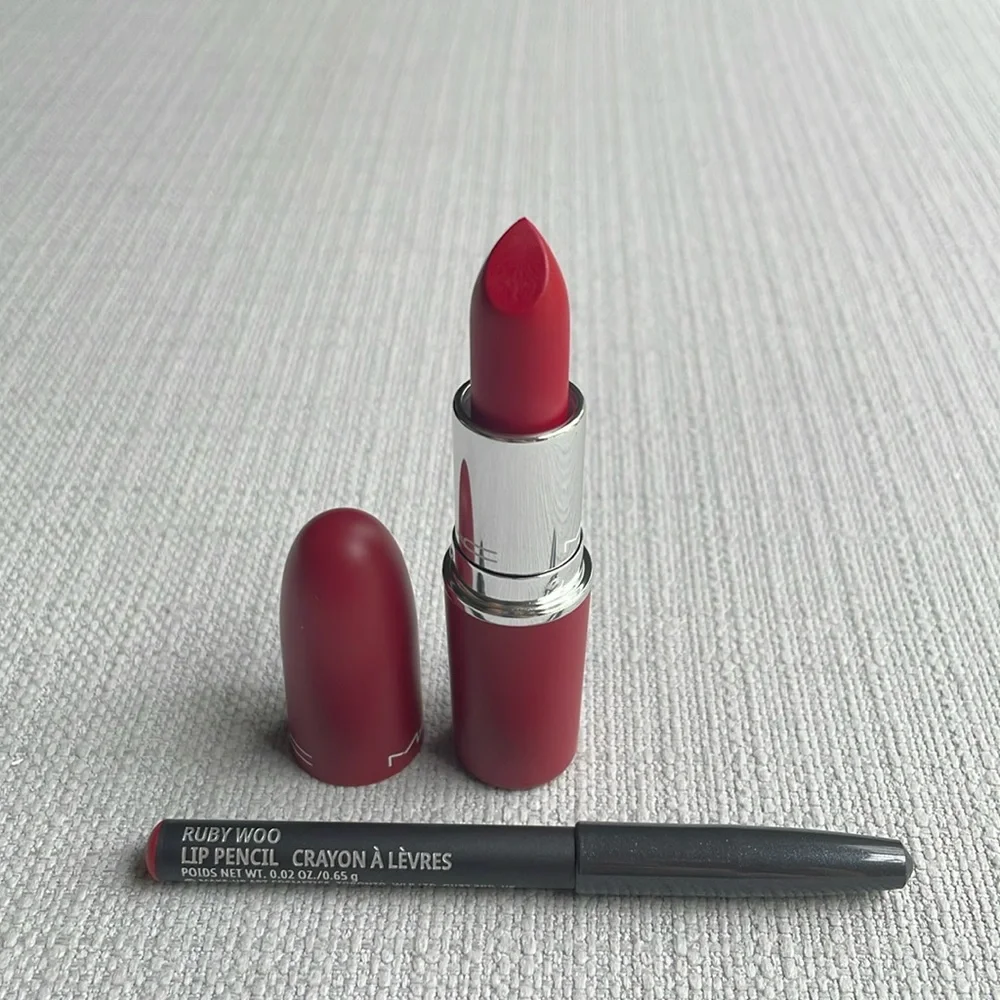 MAC Retro Matte Lipstick - 707 Ruby woo & mini lip liner set